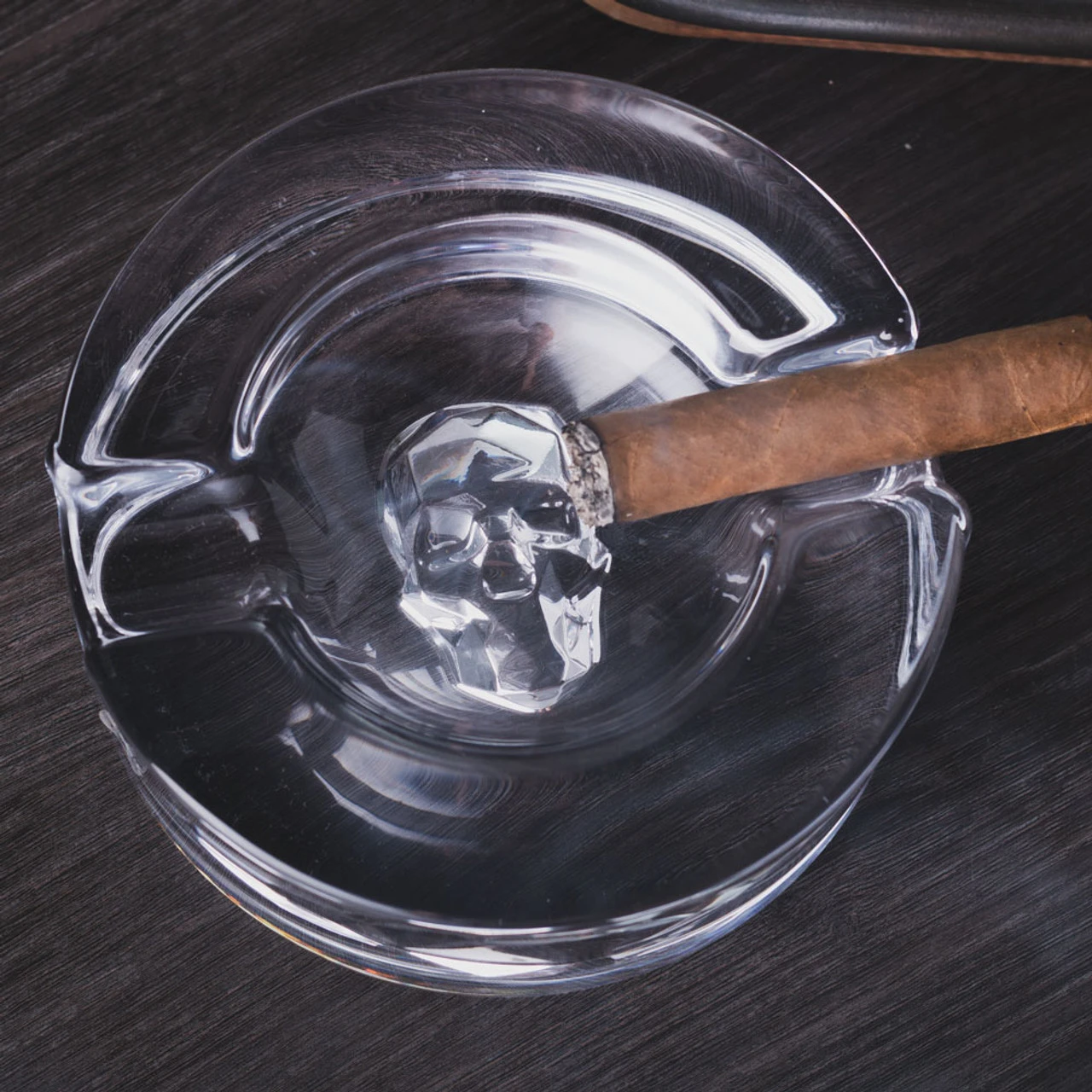 Nude Glass Shade Skull Silhouette Round Crystal Cigar Ashtray 6 Nude Glass Shade Skull Silhouette Round Crystal Cigar Ashtray - Image 4