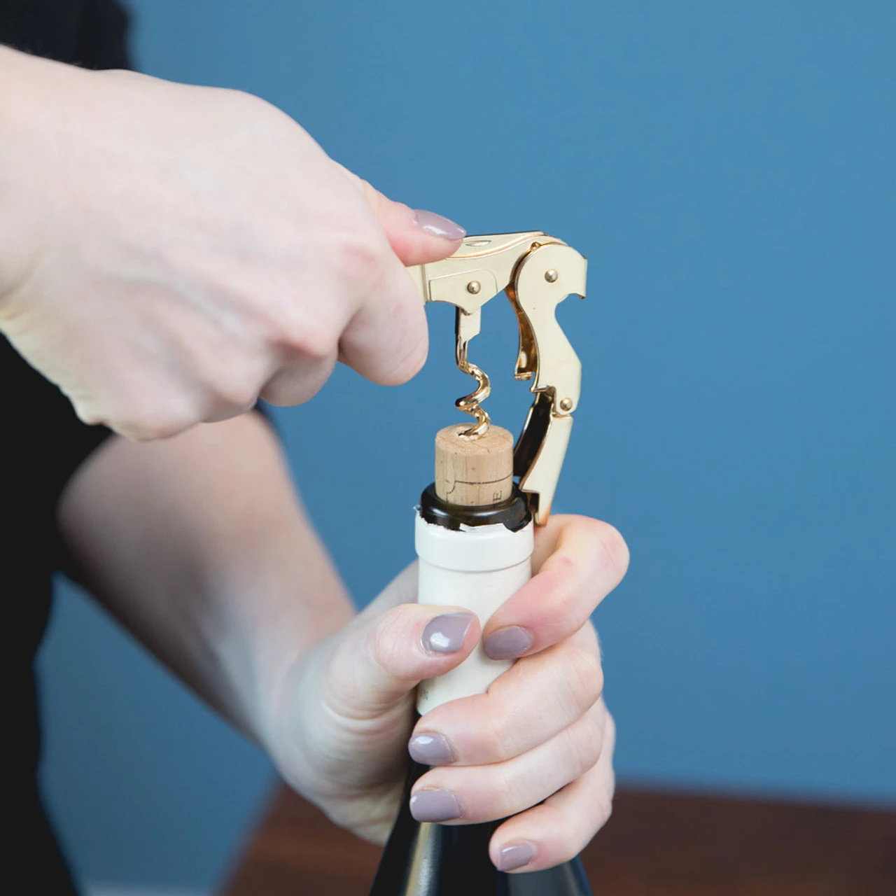 Viski Belmont Gold-Plated Signature Corkscrew 6 Viski Belmont Gold-Plated Signature Corkscrew - Image 4