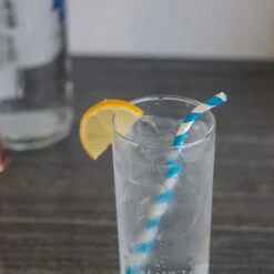 Aardvark Eco-Flex Bendable Paper Drinking Straws - Blue & White Stripes - 7.75"L - Box Of 400 Wrapped Straws -Bar Essentials Shop 703442 aardvark eco flex bendable paper drinking straws blue white stripes 7.75 l box of 400 wrapped straws 4 69811.1590765193